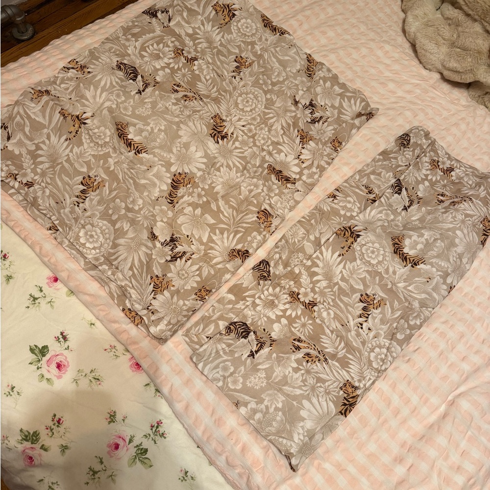 Anthropologie Organic Cotton Percale Pillowcase Set